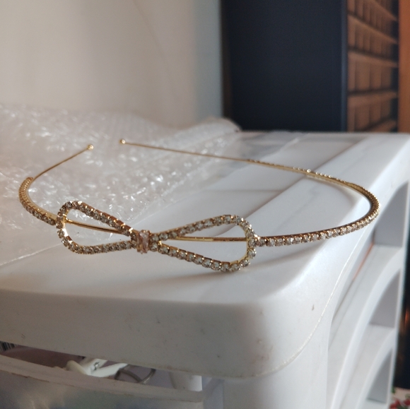 Gold bow headband - Picture 1 of 2